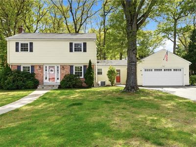 Property at 66 Maplewood Dr, East Greenwich, RI