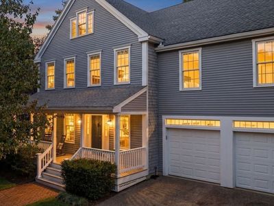 15 Westport Ln