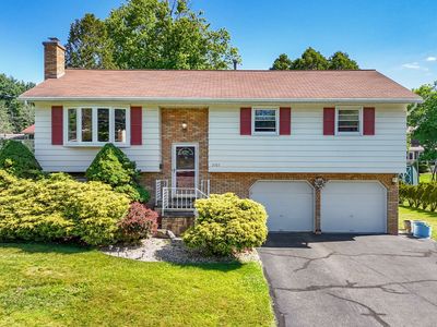 2707 Camelot Rd