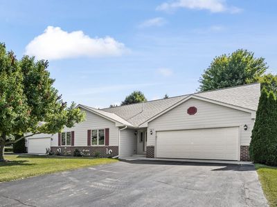 1403 Carriage DRIVE #M-6B