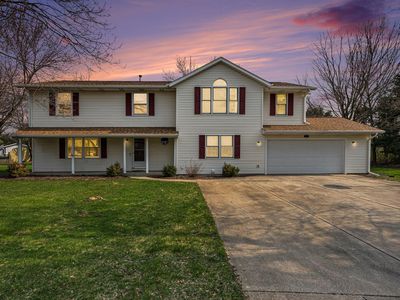 8905 Lori Ct