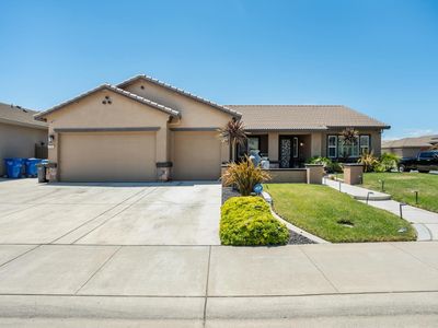 776 Whitaker Way