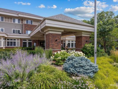 801 N McLean Blvd #202