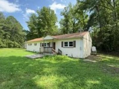 558 Shorewood Dr