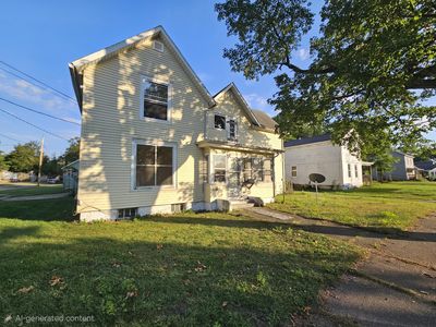 122 Oak St