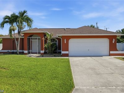 1403 NE Van Loon Ter