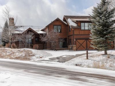 2753 E Haystacker Dr