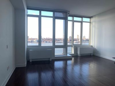 120 Riverside Blvd #PH4H