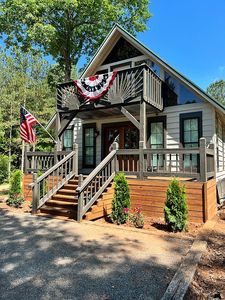 260 Fairway Ln
