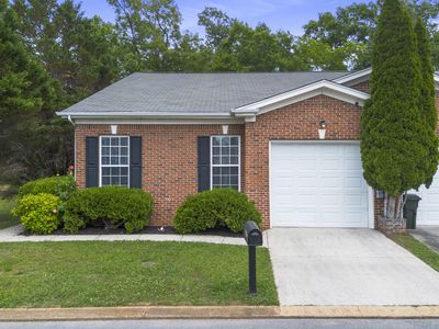 1809 Jackson Square Dr