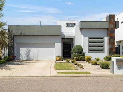 305 N Mockingbird Ave