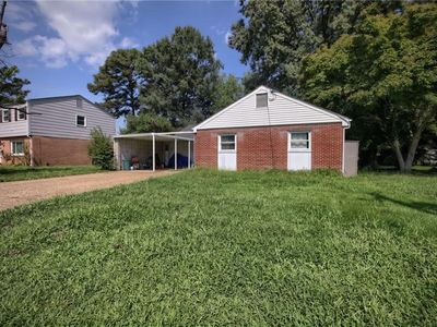 527 Stockton St