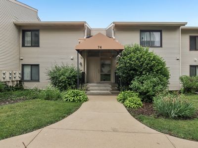 74 Commonwealth Ct APT 2