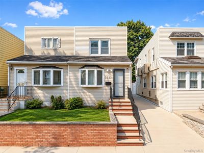32-33 202nd Street