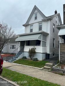 223 Thirwell Ave