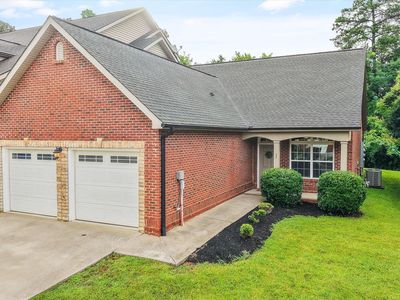 547 Jacksonian Way