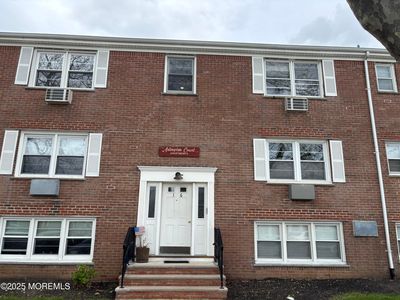 6 Arlington Court UNIT 6