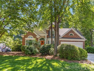6210 Maple Cove Ln