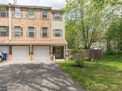 205 Chaucer Ct