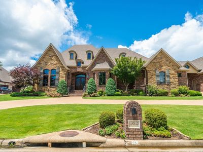 352 Arlington Park Ct