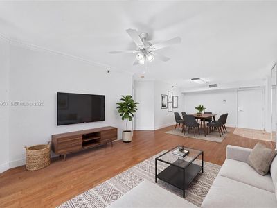 3600 Mystic Pointe Dr APT 310