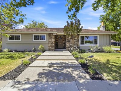 3311 Beacon Ln