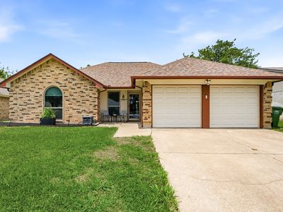 8009 Berry Brook Dr