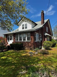 12 Harvard Avenue