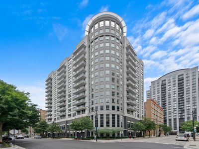 421 W Huron St APT 1407