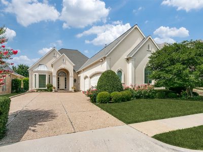 5864 Arrowhead Dr