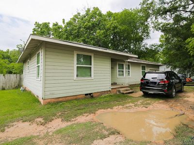 206 E Shofner Dr