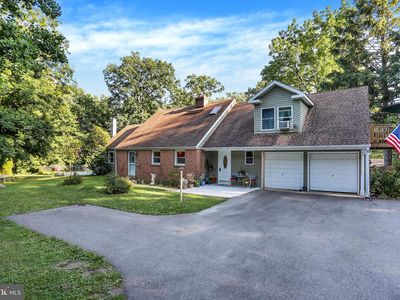 65 Sunnyside Dr