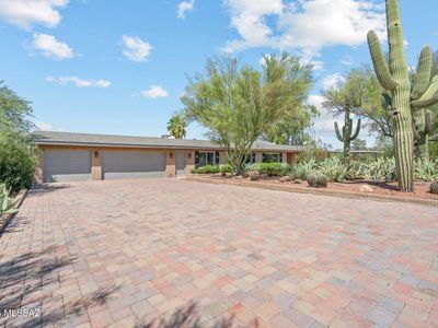 7031 N Donatello Pl