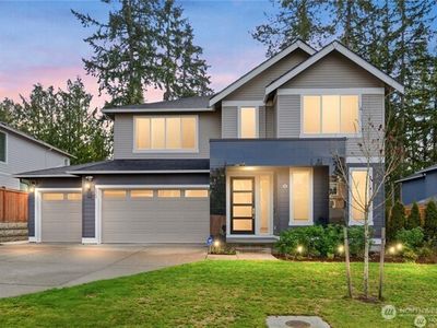6563 SE 8th Place