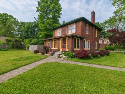 3804 Portage St