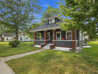200 S Railroad St