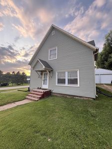 104 E Harrison STREET