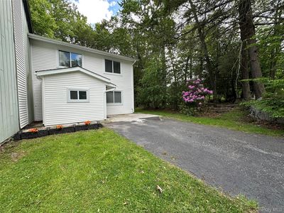 34 Elizabeth Way
