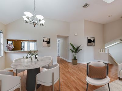 5353 Buckhead Circle #202