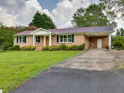 110 Charlton Cir