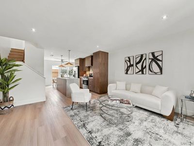 435 Woodlawn Ave APT D
