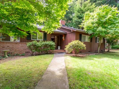 325 Nancy Way