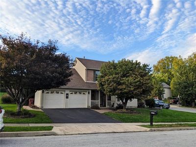 Property at 3223 Flatrock Dr, Whitehall, PA