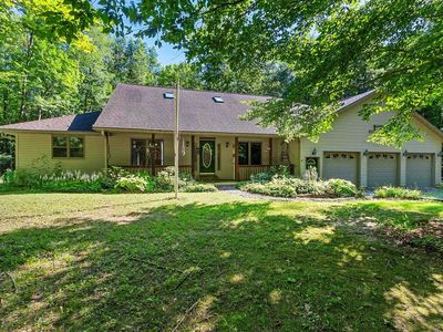 5262 Maple Ln