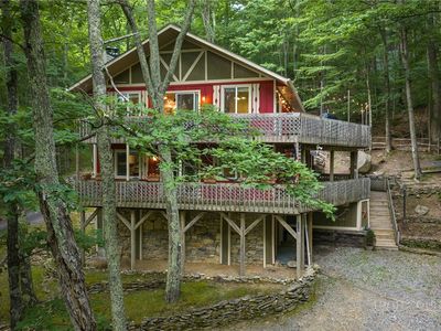 115 S Hickory Lane