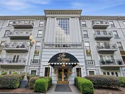 3203 Lenox Rd NE APT 32