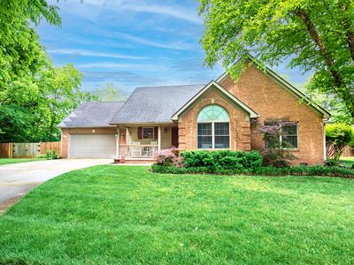 453 Gleneagles Way