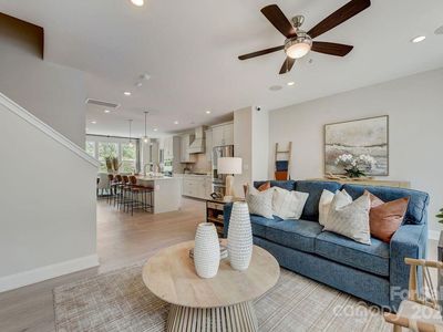 567 Silver Star Blvd
