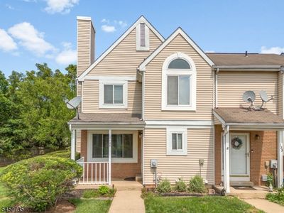 135 Hollow Oak Ct