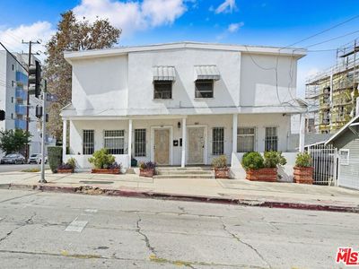 Property at 1059 S Harvard Blvd, Los Angeles, CA